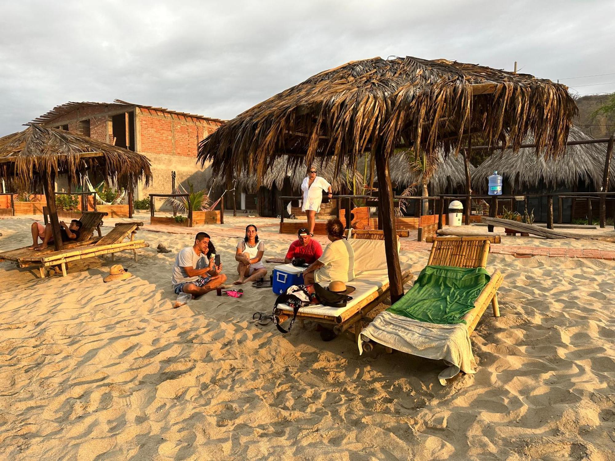 Hotel Waltako Beach Culture Canoas de Punta Sal Exterior foto